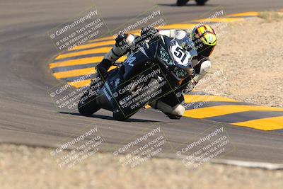 media/Oct-09-2022-SoCal Trackdays (Sun) [[95640aeeb6]]/Turn 12 (140pm)/